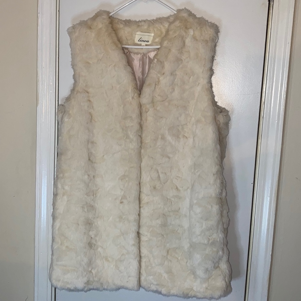 Libra Faux vest